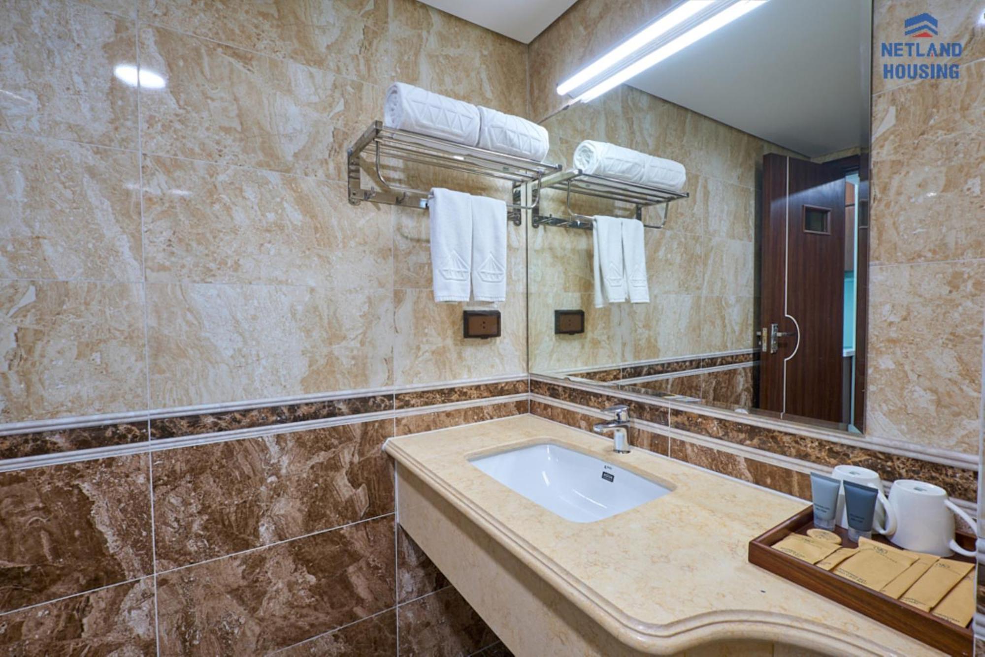 Westlake Legacy Suites By Netland Housing Ханой Экстерьер фото